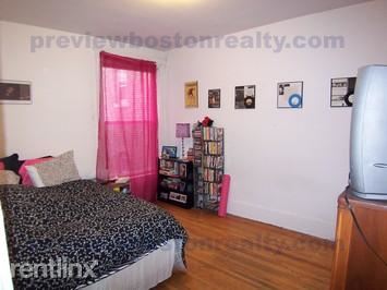 Foto del edificio - 126 Glenville Ave