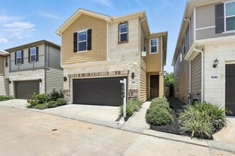 Building Photo - 8618 Cedar Plains Ln