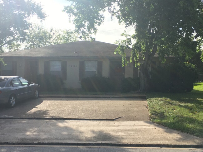 Building Photo - 3608MN