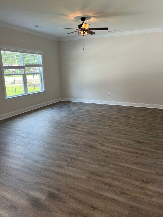 Building Photo - May 15th availability! Brand New! Beautifu...