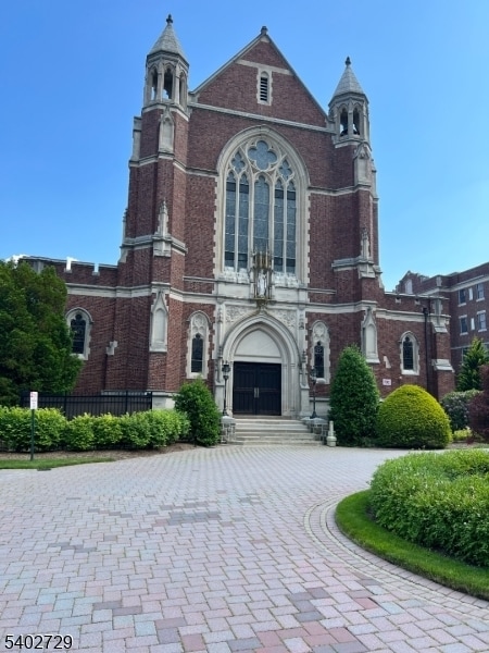 Building Photo - 5401 Rio Vista Dr