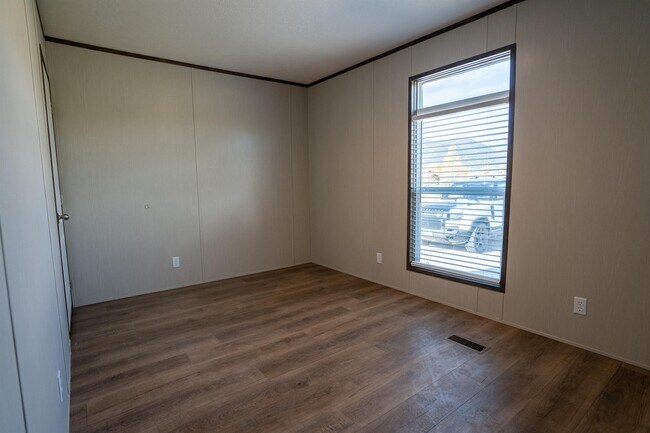 Building Photo - 16050 Co Rd 356A