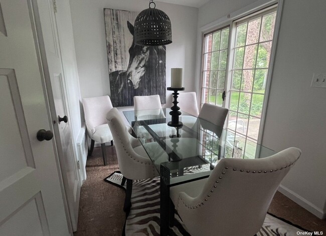 Foto del edificio - 777 Hunt Ln