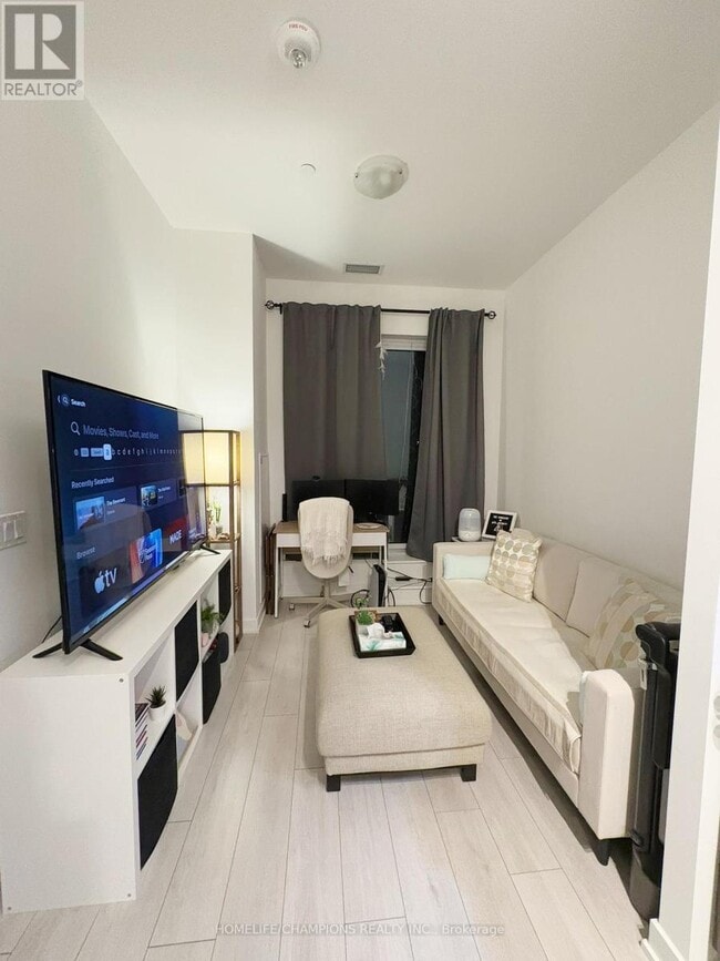 Building Photo - 2033 Kennedy Rd