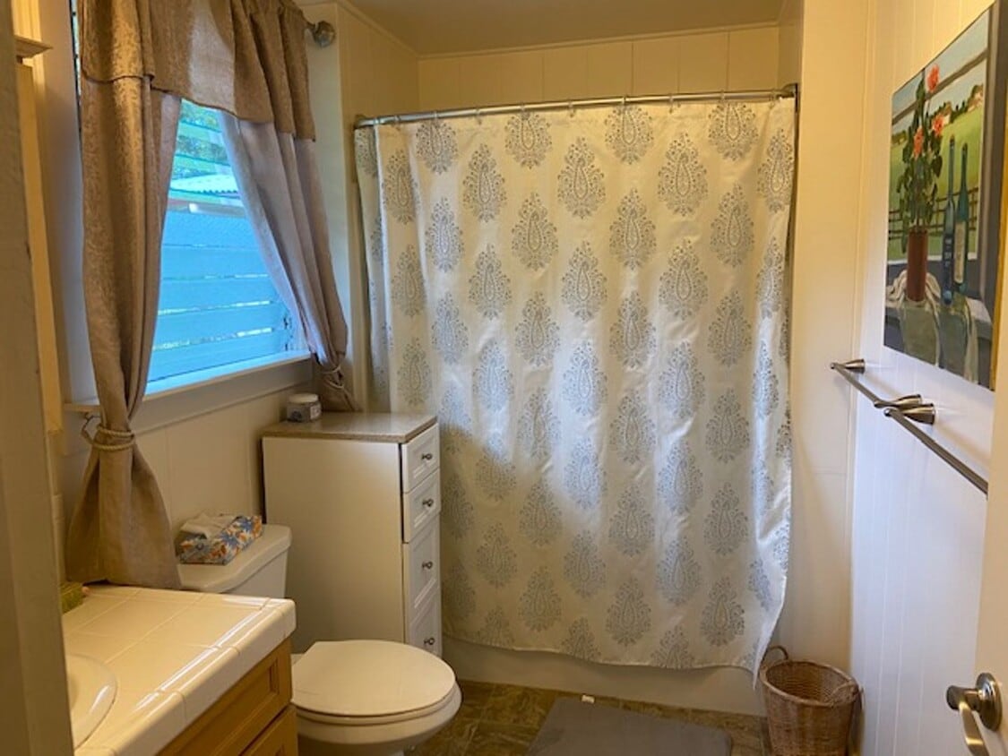 Building Photo - Fully Furnished 1BR Detached Unit In Town