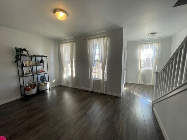 Foto del edificio - 5324 W S Jordan Pkwy