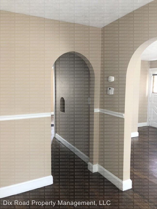 Building Photo - 4 br, 2 bath House - 630 Coralie Street,