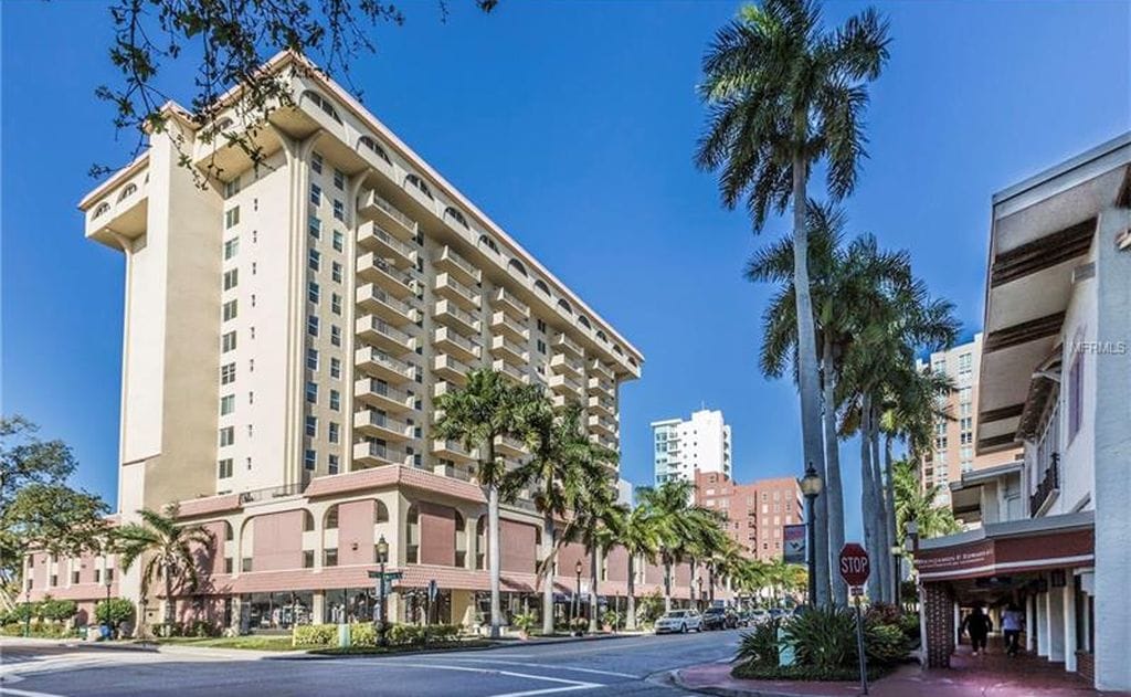 Primary Photo - 101 S Gulfstream Ave