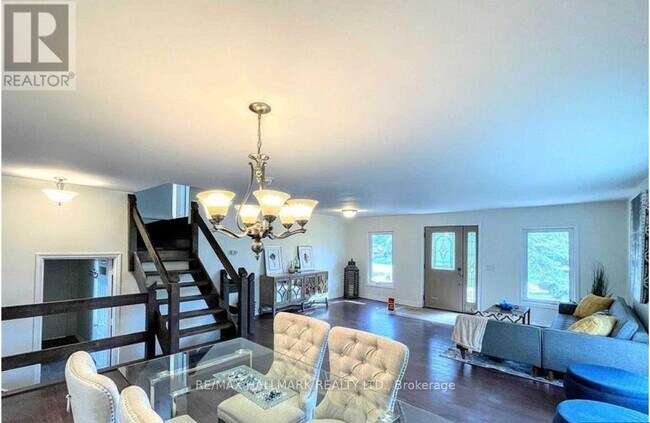 Building Photo - 30 Rosehill Dr