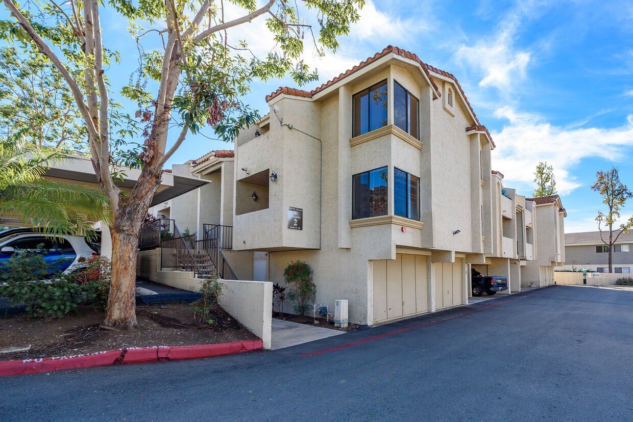 Primary Photo - Quiet & Secluded Unit for Rent in Santee!