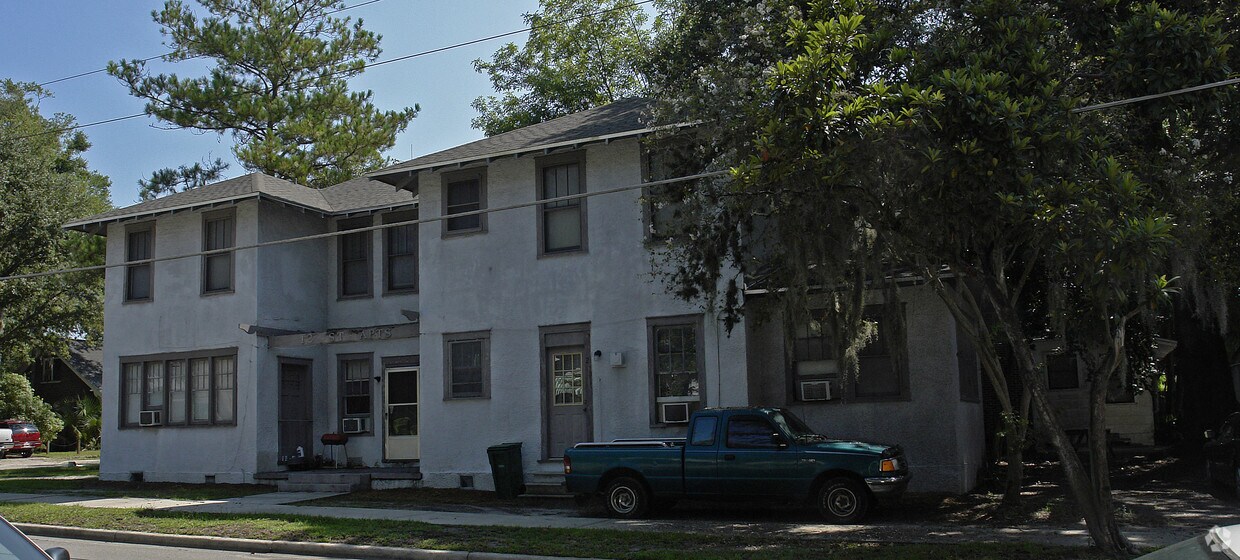 Building Photo - 111 SW 12th St