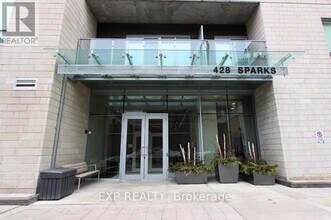 Building Photo - 428-428 Sparks St.