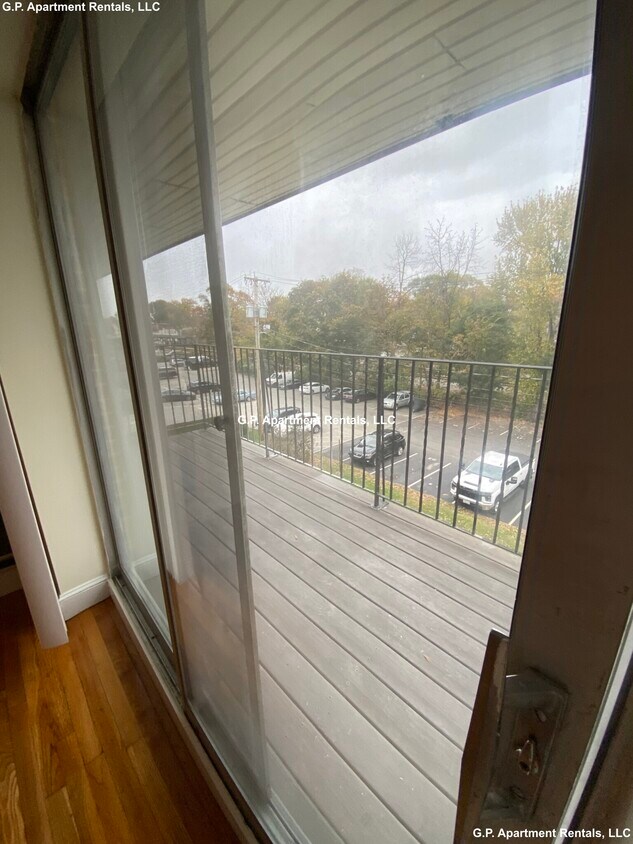 Foto del edificio - 447 Pleasant St