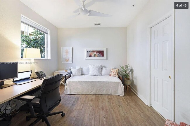 Foto del edificio - 1906 Coastal Bay Blvd