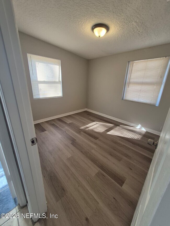 Foto del edificio - 10473 Pinehurst Dr