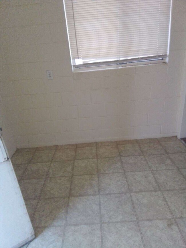Kitchen - 1415 Wyoming Ave