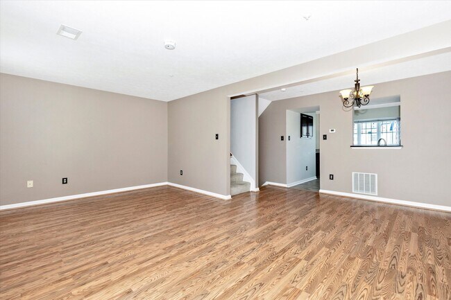 Foto del edificio - New Market West Rental