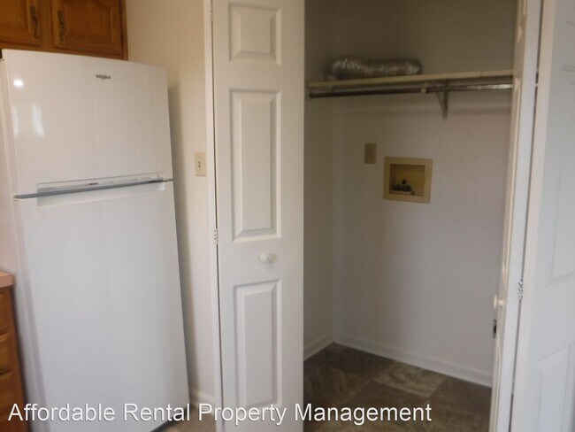 Building Photo - 3 br, 1.5 bath House - 610 Victoria Drive