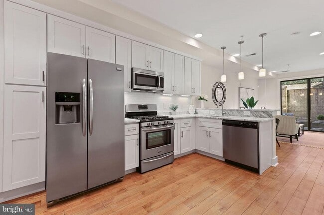 Foto del edificio - 2140 Wisconsin Ave NW