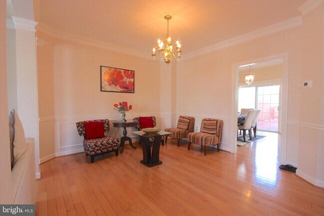 Building Photo - 10773 Folkestone Way