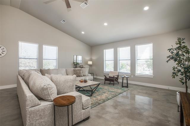 Foto del edificio - 1176 Sycamore Bend Rd