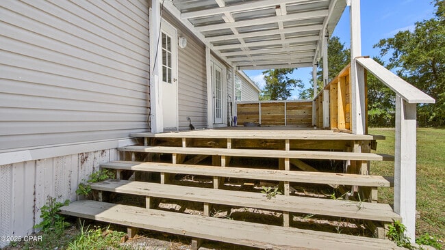 Foto del edificio - 12808 Clear Creek Rd