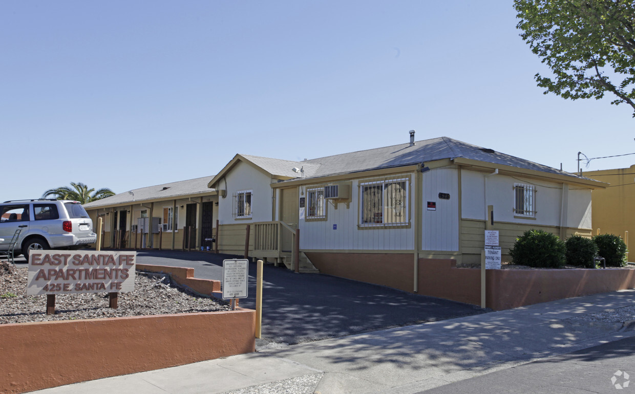 Primary Photo - East Santa Fe Apartments