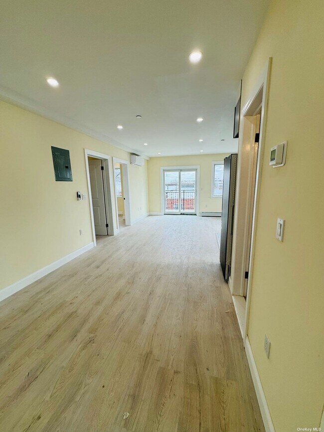 Foto del edificio - 25-63-63 125th St