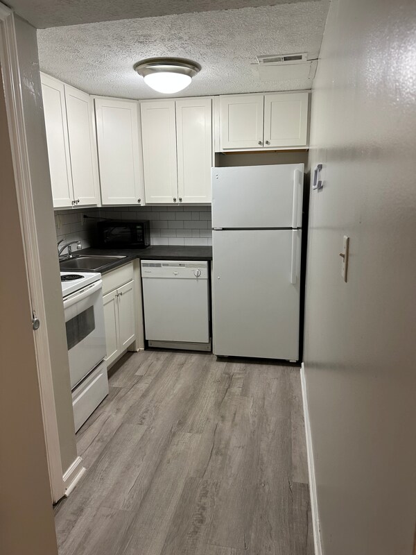 Foto principal - 6007 N College Ave