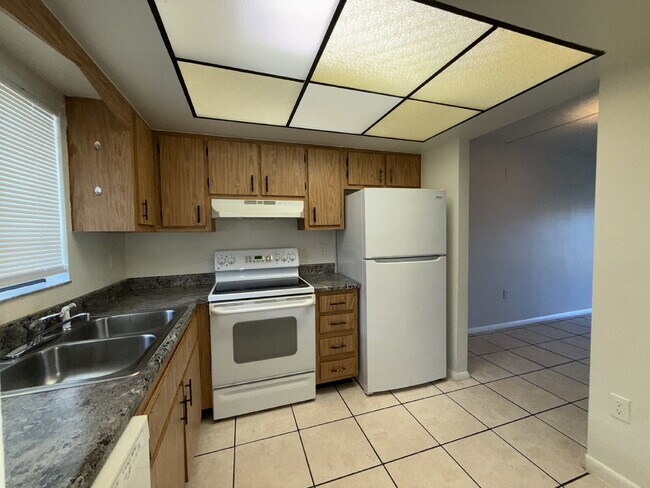 Building Photo - 2 bedroom, 2 bathroom in College Pines