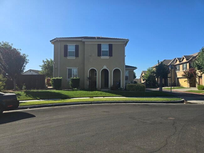 Building Photo - 17302 Walnut Burl Ln