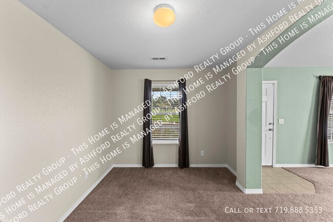 Building Photo - 2237 Winter Blossom Point