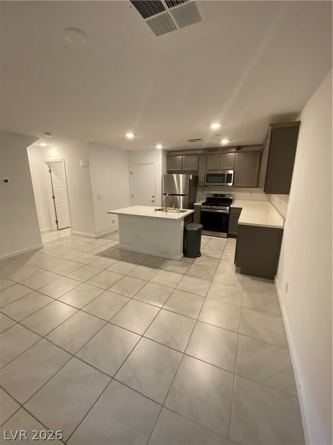 Building Photo - 3622 Hestia Ave