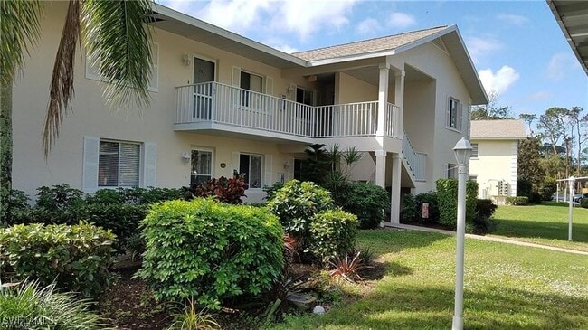 Foto del edificio - 220 Timber Lake Cir