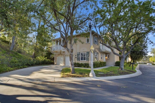 Building Photo - 26925 Carmelita Dr