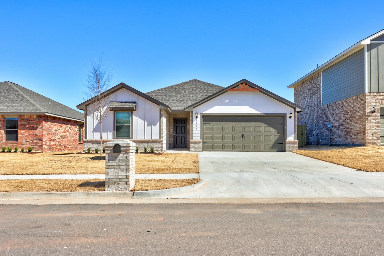 Foto principal - 1705 Crimson Lake Blvd