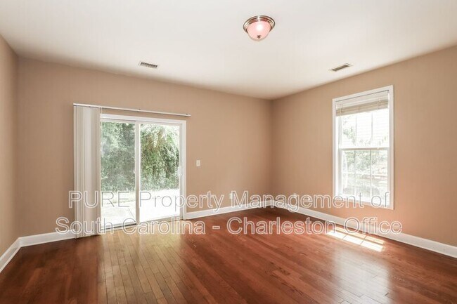 Foto del edificio - 5138 Morning Frost Pl