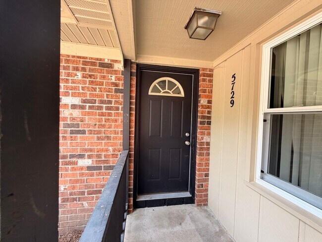 Foto del edificio - 5729 Ridgebrook Ave SE