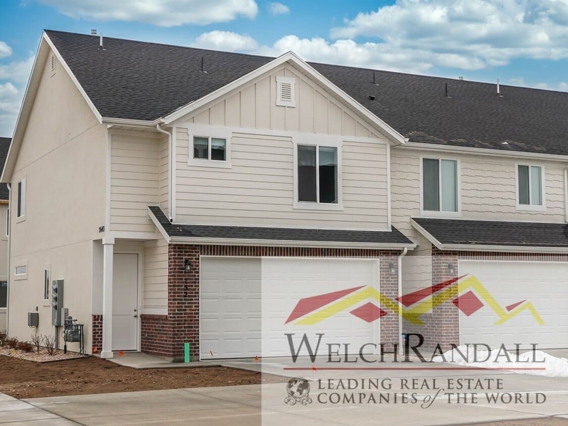 Primary Photo - Beautiful 3 Bed 2.5 Bath Townhome in West ...