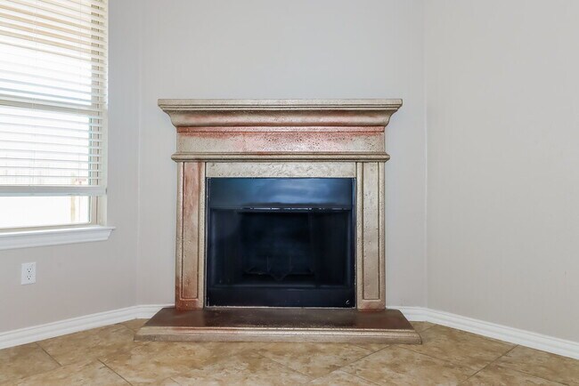 Foto del edificio - 1913 Chimney Dr