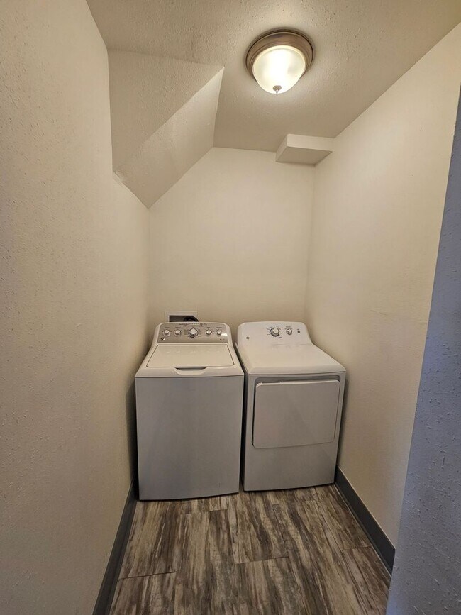 Foto del edificio - 4455-4457 N 30th St. (Duplex)