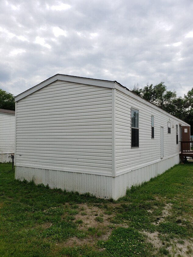 Primary Photo - 3100 N 35th St