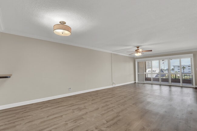 Photo - 1036 US-1 (North Palm Beach, FL) Townhome