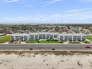 Building Photo - 7600 Seawall Blvd