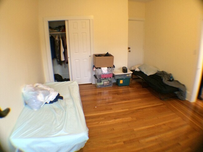 Foto del edificio - 19 Fairbanks St