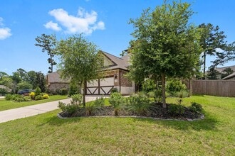 Building Photo - 119 Bluebell Woods Way