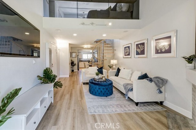 Foto del edificio - 16997 Bluewater Ln