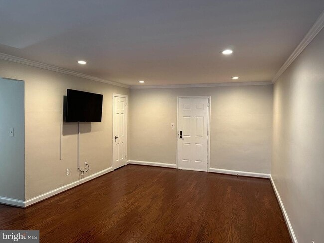 Foto del edificio - 1718 W Abingdon Dr