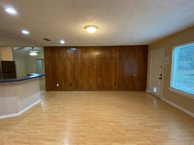Building Photo - 603 Shelmar Dr