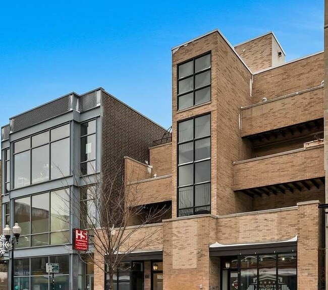 Building Photo - 1454 N Milwaukee Ave